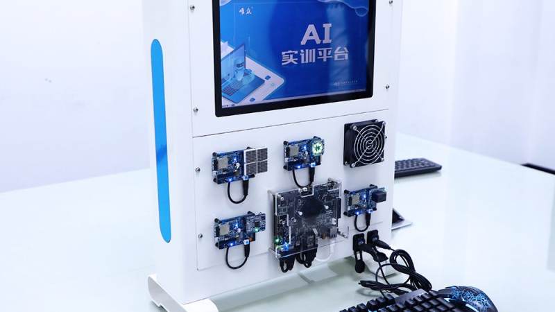 球友体育 AI Agent主动推送新闻配图